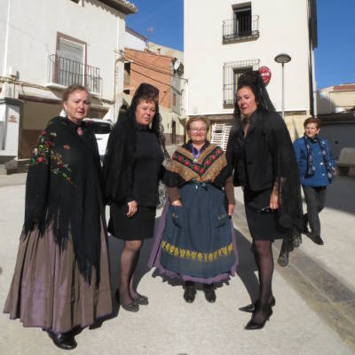Algunas de las vestidas de Manolas, 2017, Blesa (Teruel). Foto de J.Lozano
