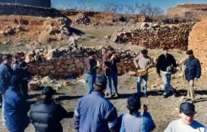 Baile durante la fiesta del árbol del año 2000