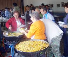 Menudas cocineras hay en este pueblo. Foto J. Lou.