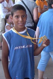 Niños de otras latitudes grandemente ilusionados con su participación
