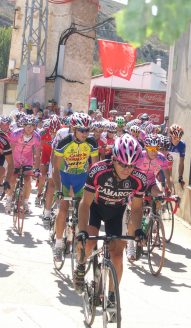 Momento de la salida desde el lavadero nuevo, camino de Muniesa