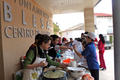 Visita de los escolares de Escucha a Blesa en 2014