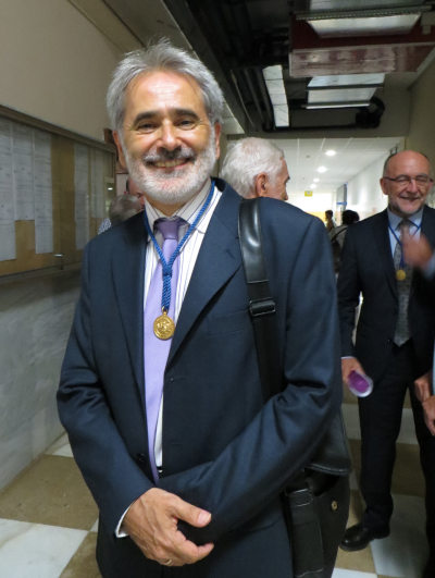 Javier San Román el día de aceptación como miembro de la academia de ciencias de Zaragoza.