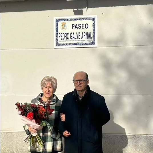 28 de noviembre de 2025, Zaragoza, homenaje a Pedro Galve en los campos de la Federación de Fútbol.