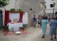 Corpus Christi en Blesa (Teruel). Altar en la calle