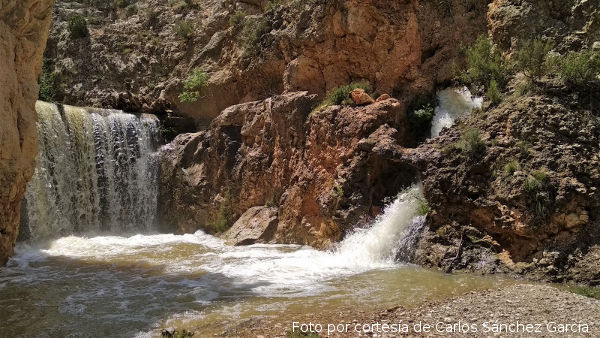 El río Aguasvivas a su paso por Blesa (Teruel) y sus azudes históricos