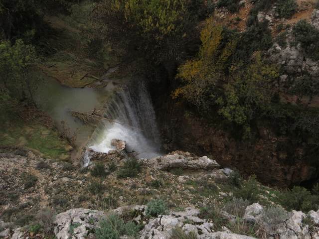 Riada en el Aguasvivas en Blesa (Te) Octubre 2024. La cascada del azud del Hocino
