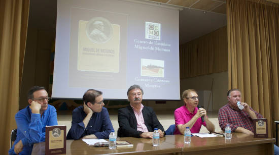 Presentación del libro en Muniesa por parte de los autores y el CEMO. Foto Manuel Val.