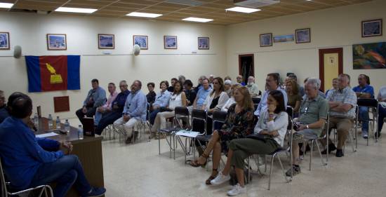 Presentación del libro en Muniesa por parte de los autores y el CEMO. Foto Manuel Val.