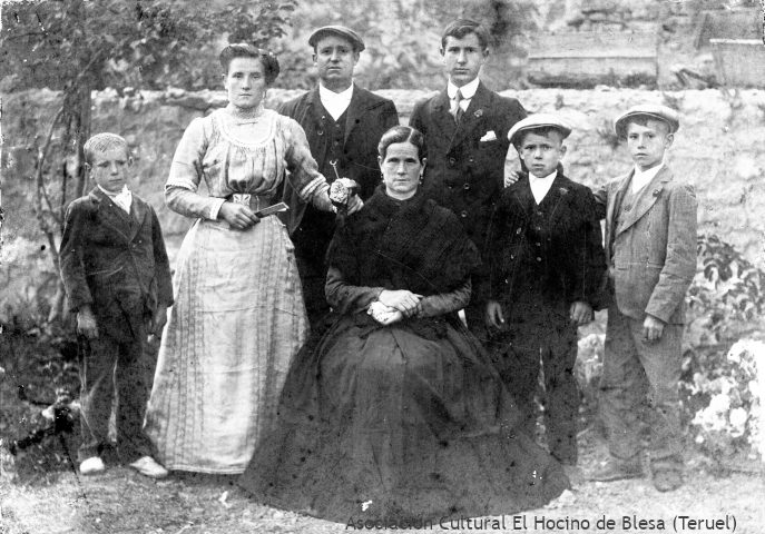  Grupo familiar Serrano. Cedida por CarlosMagallon