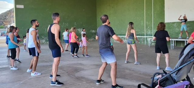 Actividades en Blesa, verano 2025. Bailando zumba