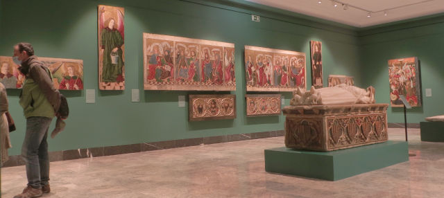 Una de las salas dedicadas al arte gótico en el Museo de Zaragoza tras la reforma de 2021.