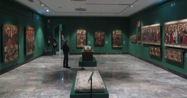 Una de las salas dedicadas al arte gótico en el Museo de Zaragoza tras la reforma de 2021.