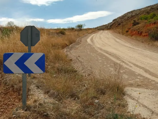 Caminos con el firme recién arreglado.