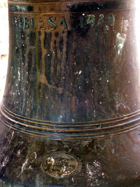 Imagen de las inscripciones de la campana Blesa de 1940.