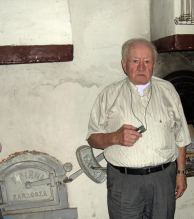Ramón Plou, hornero
