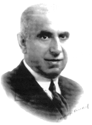 D. Miguel Artigas en 1930. Foto original en El Noticiero