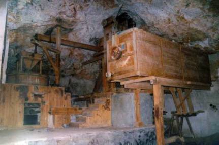 Interior del molino de la Cueva