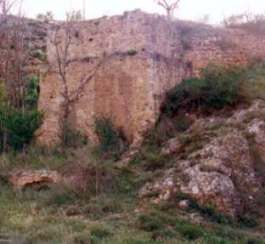 Restos de molino antiguo de Moneva