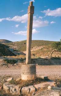 Peirón de S. Pedro, en Oliete (Teruel)