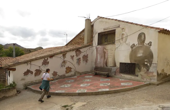 Las Parras de Martín, bodegón mural.